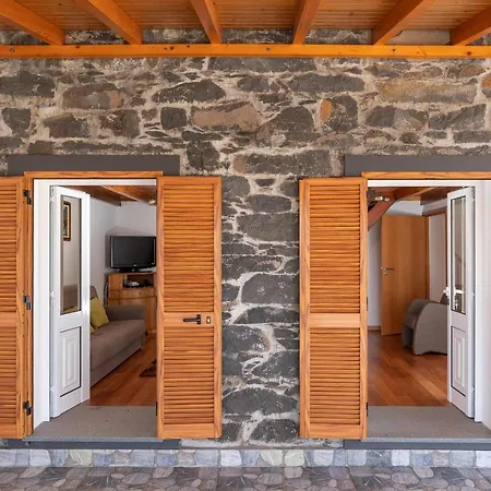 Casa Raivinha * Arco da Calheta