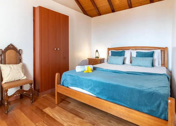 بيت للعطل Casa Raivinha *